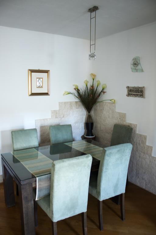 Apartment Visoka Split Chambre photo